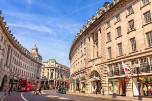 Afbeelding uit fotogalerij van The Mayfair Parade - Trendy 1BDR in Londen