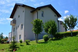 Budova, v ktorej sa apartmán nachádza