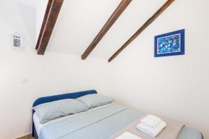 Voodi või voodid majutusasutuse Sugar Suite,Self Check In,Split City Center!! toas