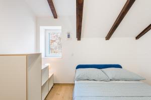 Voodi või voodid majutusasutuse Sugar Suite,Self Check In,Split City Center!! toas