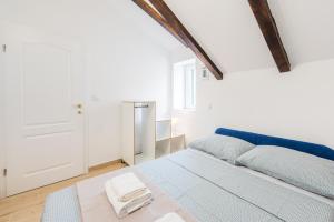 Voodi või voodid majutusasutuse Sugar Suite,Self Check In,Split City Center!! toas