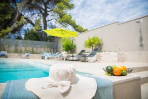 Fotografie z fotogalerie ubytování Beautiful Villa Julia, south Istria, garden, pool v destinaci Ližnjan