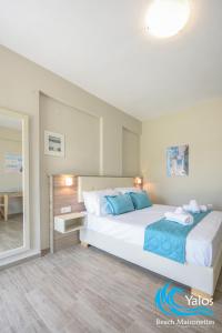Gallery image of Yalos Beach Maisonettes in Skala Sotiros