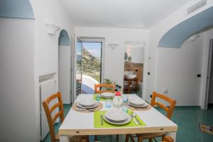Gallery image of DAME casa vacanza in Amalfi
