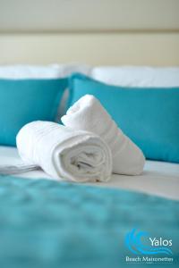 Легло или легла в стая в Yalos Beach Maisonettes