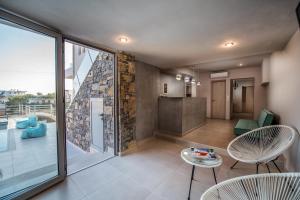 Kuchyň nebo kuchyňský kout v ubytování Asteri Apartments und Studios