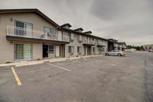 Gallery image of Days Inn & Suites by Wyndham Lolo in Lolo