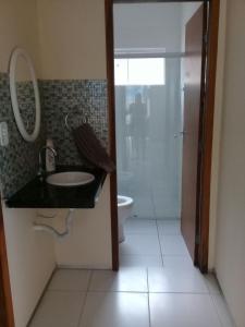 Phòng tắm tại Casa Praia Luís Correia
