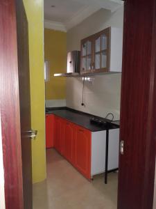 Kuchyň nebo kuchyňský kout v ubytování KH Lodge Abuja
