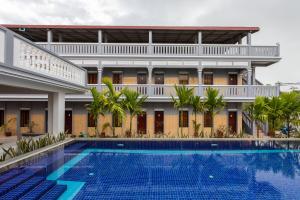 Πισίνα στο ή κοντά στο Botoum Hostel