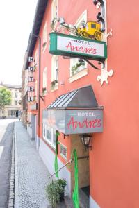 Majutusasutuses Hotel Andres olev sertifikaat, autasu, silt või muu dokument