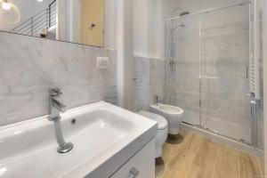 Kúpeľňa v ubytovaní Sarpi Loft Florence + 18 fotografií