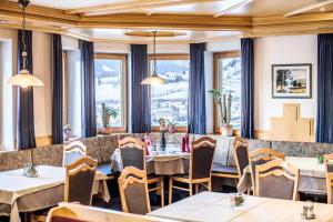 Posezení v ubytování Hotel Sonnenheim
