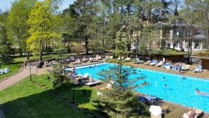 The swimming pool at or close to Skandinavia Country Club and SPA