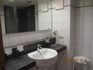 Koupelna v ubytování Hotel Gasthof Hereth