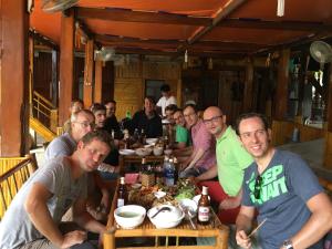 Επισκέπτες που μένουν στο Mai Chau with Love homestay