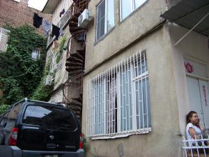 Budova, kde se hostel nachází