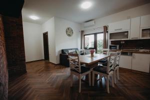 Kuchyň nebo kuchyňský kout v ubytování Apartman Vejama