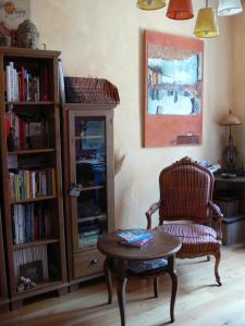 Perpustakaan di guest house