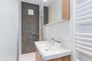 Ένα μπάνιο στο Ferienwohnung Hansenbauer +17 φωτογραφίες