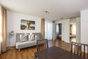 Postel nebo postele na pokoji v ubytování Outlet-Apartment Metzingen