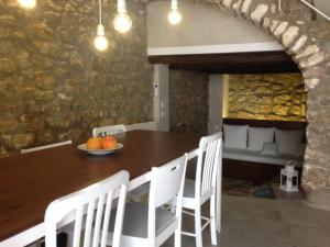 Posezení v ubytování Cal Matiner Casa Rural ***
