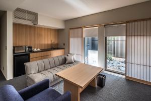 Kuchyň nebo kuchyňský kout v ubytování Tomoya Residence Hotel Kyoto