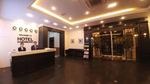 Gangneung Tourist Hotel tesisinde lobi veya resepsiyon alanı