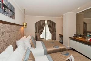Posezení v ubytování Darkmen Hotel