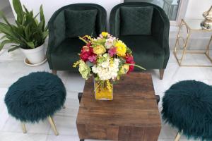 A seating area at BiBo Suites Oro del Darro