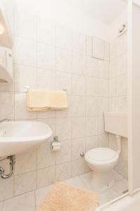 Koupelna v ubytování Apartmani Vesna