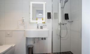 Een badkamer bij Thon Hotel Moldefjord