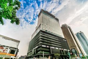 El edificio en el que está la habitación en casa particular