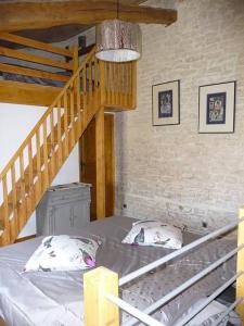 Gambar di galeri bagi Le Haut Fontaine : gîte 4/5 pers. ou site entier 9 pers di Saint-Georges-lès-Baillargeaux +18 gambar