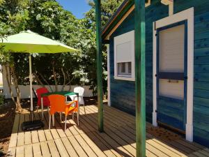 Patio lub wspólna przestrzeń na świeżym powietrzu w obiekcie Las casas de Colinas