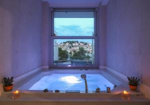 Bazén v ubytování Adriana Hvar Spa Hotel nebo v jeho okolí