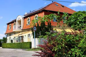 Budova, v ktorej sa ubytovanie bed & breakfast nachádza