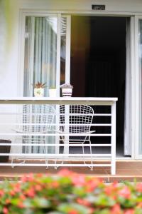 Zan HomeStay的阳台或露台