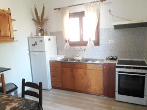 Gallery image of Ipsos Apartment Mari in Kechria