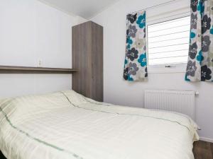 Cama o camas de una habitación en Holiday Home Hengelhoef-5 by Interhome