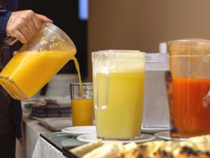 Comida no hotel ou em algum lugar perto