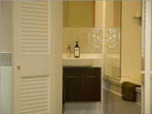 Ένα μπάνιο στο Terra Vive Suites & Apartments +24 φωτογραφίες