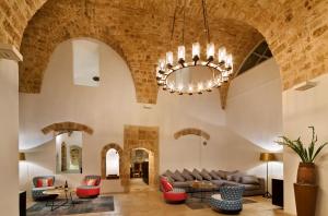 Uma área de estar em The Efendi Hotel Akko