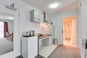 Köök või kööginurk majutusasutuses BKs Premier Motel Esplanade