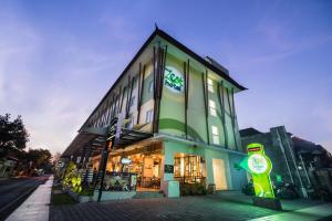 Gallery image of Zest Legian by Swiss-Belhotel International in Legian