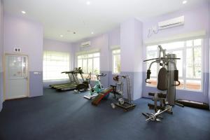 Palestra o centro fitness di Virtue Highland Hotel