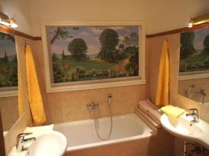 Koupelna v ubytování Appartement Haus Seer + 17 fotografií