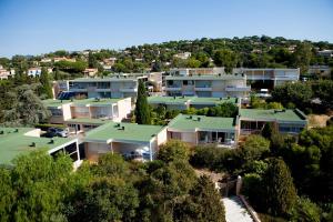 O edifício em que o apart-hotel se localiza