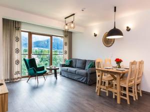 Posedenie v ubytovaní Polana Szymoszkowa Ski Resort - Mountain View Apartments