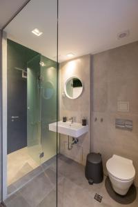 Koupelna v ubytování R34 Boutique Hotel